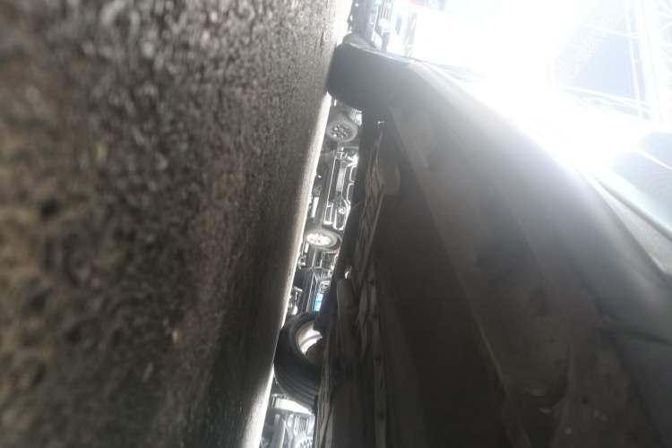 Used Haval H7 2018 Blue-Label H7 2.0T Automatic Enjoyment Model Right Side Sill