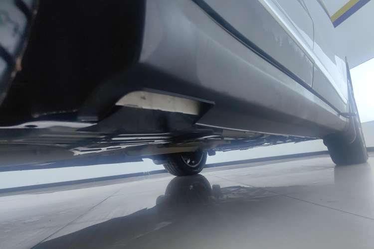Used Haval H7 2018 Revised Version Blue-Label H7 2.0T Automatic Smart Enjoyment Trim Right Side Sill