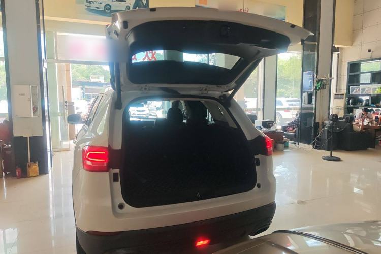 Used Haval H7 2018 Revised Version Blue-Label H7 2.0T Automatic Smart Enjoyment Trim Trunk