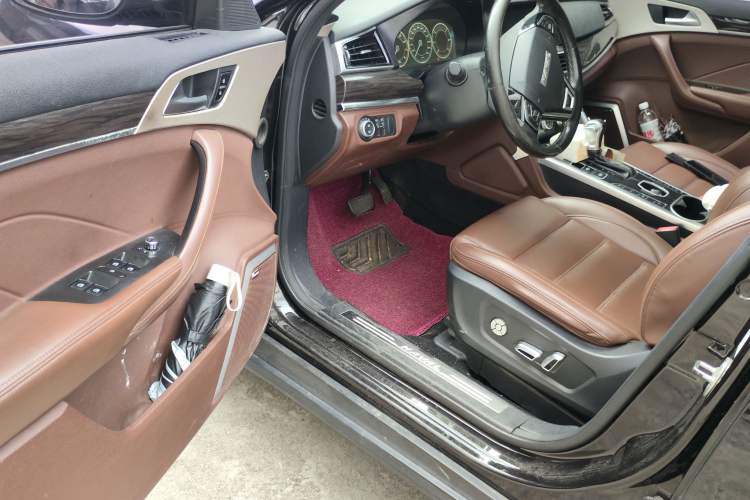 Used Haval H7 2019 2.0T Smart Enjoyment Version China VI Standard Driver Seat