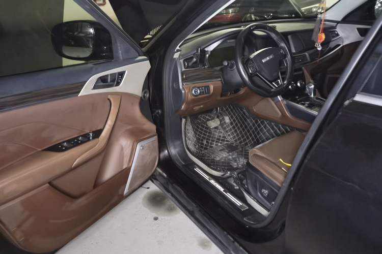 Used Haval H7 2019 2.0T Smart Enjoyment Version China VI Standard Driver Seat