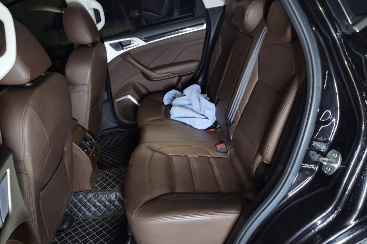 Used Haval H7 2019 2.0T Smart Enjoyment Version China VI Standard Left Rear Seat