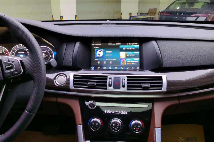 Used Haval H7 2019 2.0T Smart Enjoyment Version China VI Standard Audio And AC Panel