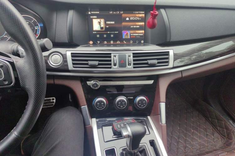 Used Haval H7 2019 2.0T Luxury Edition China VI Standard Audio And AC Panel