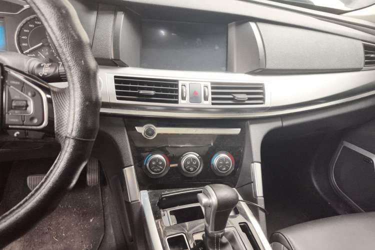 Used Haval H7 2019 2.0T Enjoyment Model China VI Standard Audio And AC Panel
