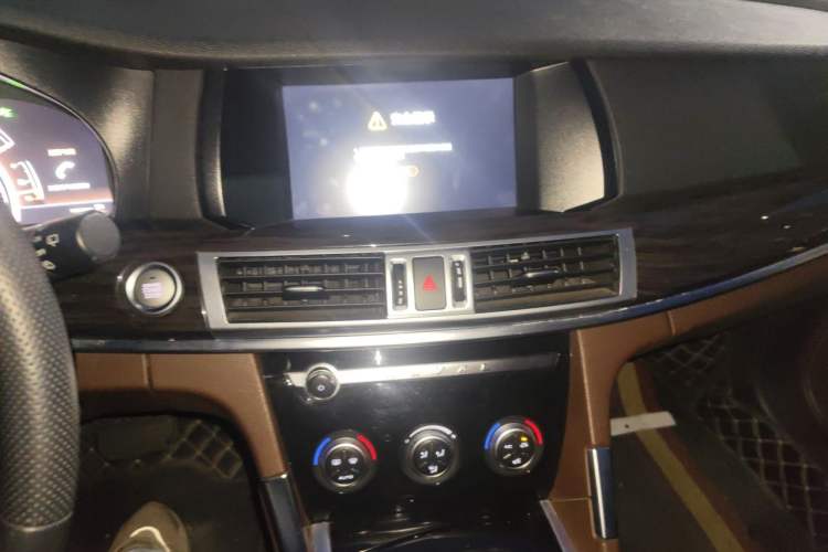 Used Haval H7 2019 2.0T Enjoyment Model China VI Standard Audio And AC Panel