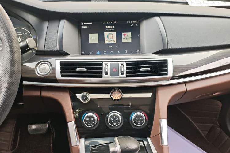 Used Haval H7 2019 2.0T Smart Enjoyment Version China VI Standard Audio And AC Panel