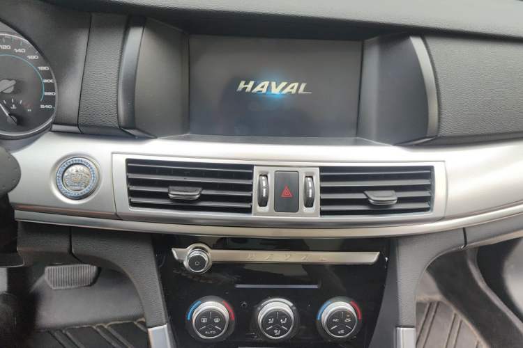 Used Haval H7 2019 2.0T Enjoyment Model China VI Standard Audio And AC Panel