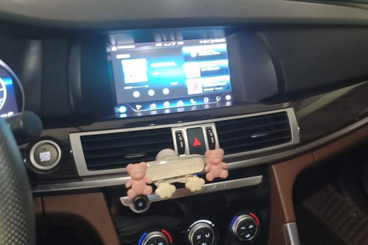 Used Haval H7 2019 2.0T Smart Enjoyment Version China VI Standard Audio And AC Panel
