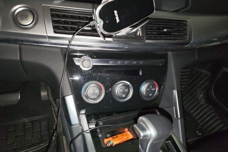 Used Haval H7 2019 2.0T Smart Enjoyment Version China V Standard Audio And AC Panel