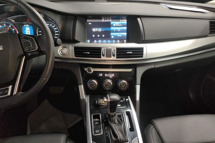 Used Haval H7 2019 2.0T Enjoyment Model China VI Standard Audio And AC Panel