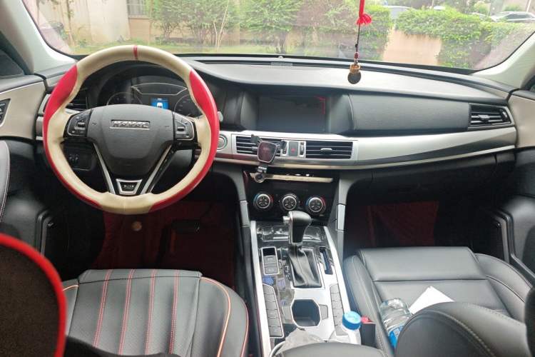 Used Haval H7 2019 2.0T Enjoyment Model China VI Standard Center Console