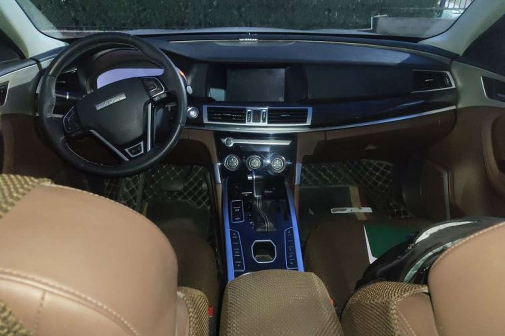 Used Haval H7 2019 2.0T Enjoyment Model China VI Standard Center Console