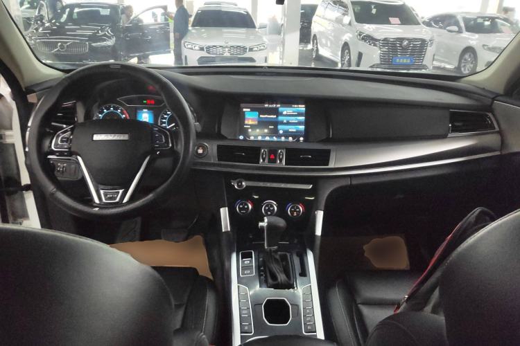 Used Haval H7 2019 2.0T Enjoyment Model China VI Standard Center Console