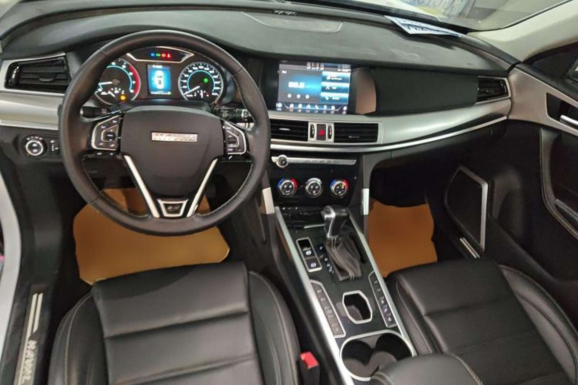 Used Haval H7 2019 2.0T Enjoyment Model China VI Standard Center Console