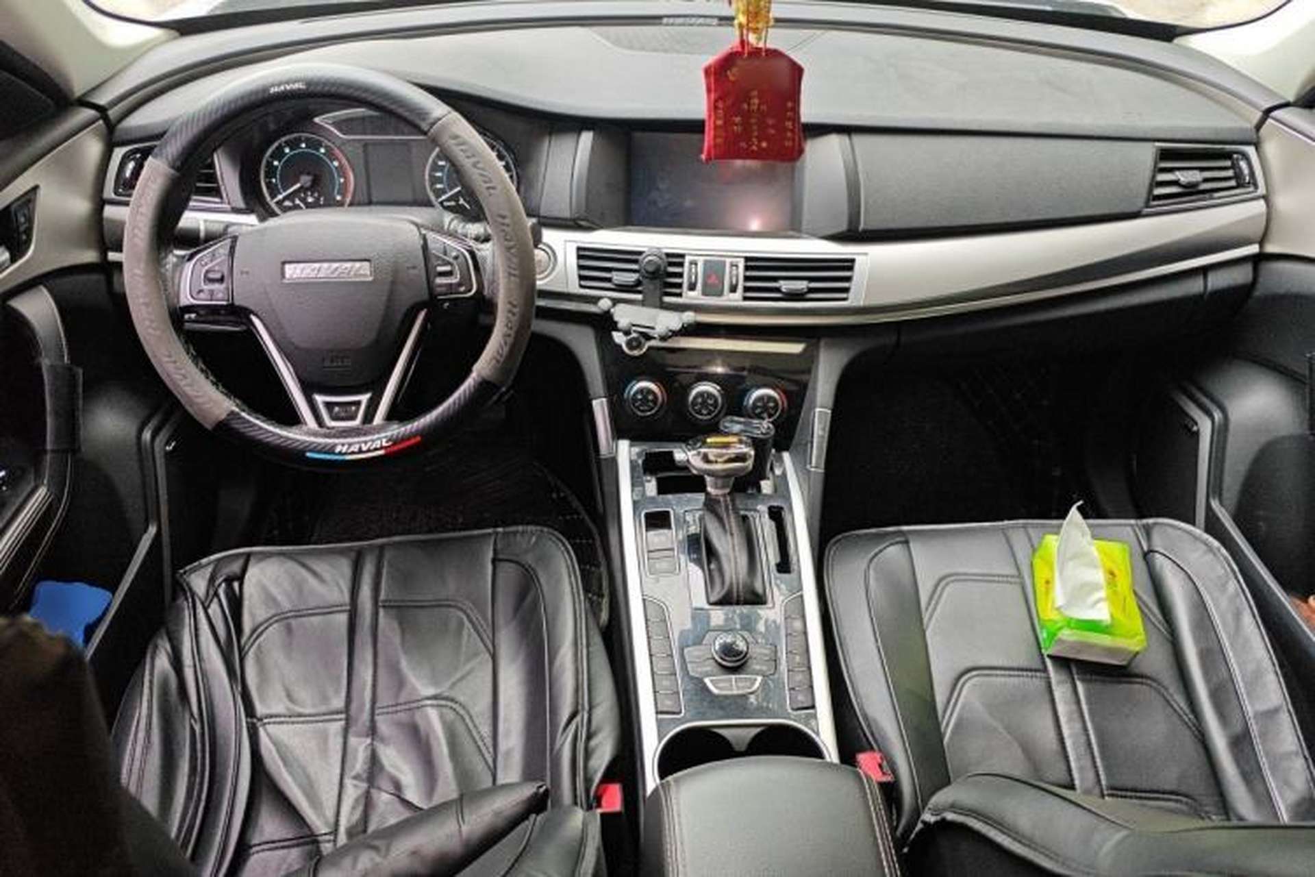 Used Haval H7 2019 2.0T Enjoyment Model China VI Standard Center Console