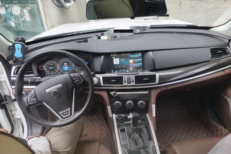 Used Haval H7 2019 2.0T Smart Enjoyment Version China VI Standard Center Console