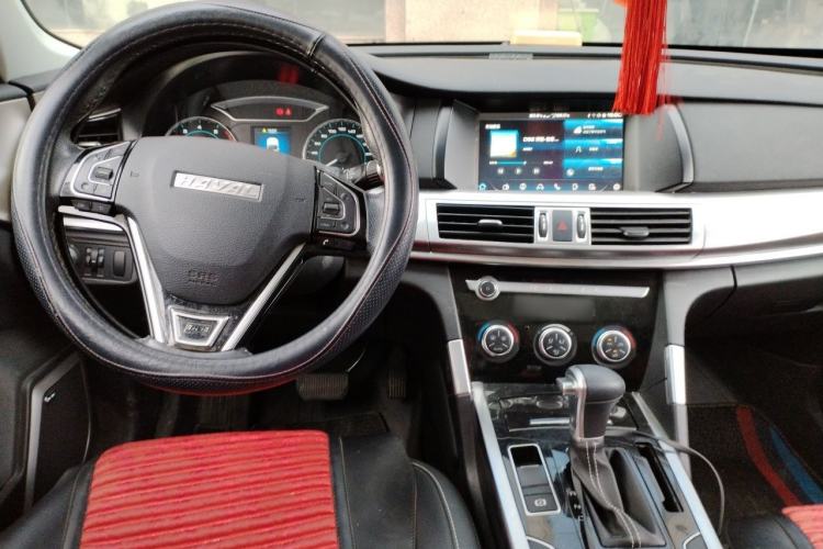 Used Haval H7 2019 2.0T Enjoyment Model China VI Standard Center Console