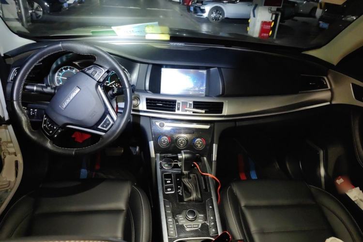 Used Haval H7 2019 2.0T Enjoyment Model China VI Standard Center Console