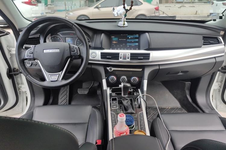 Used Haval H7 2019 2.0T Enjoyment Model China VI Standard Center Console