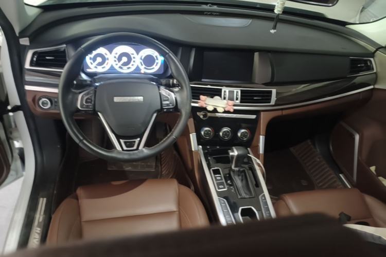 Used Haval H7 2019 2.0T Smart Enjoyment Version China VI Standard Center Console