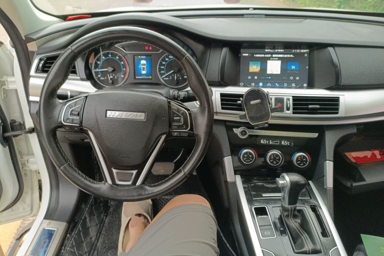 Used Haval H7 2019 2.0T Enjoyment Model China VI Standard Center Console