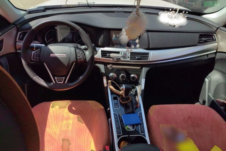 Used Haval H7 2019 2.0T Enjoyment Model China VI Standard Center Console