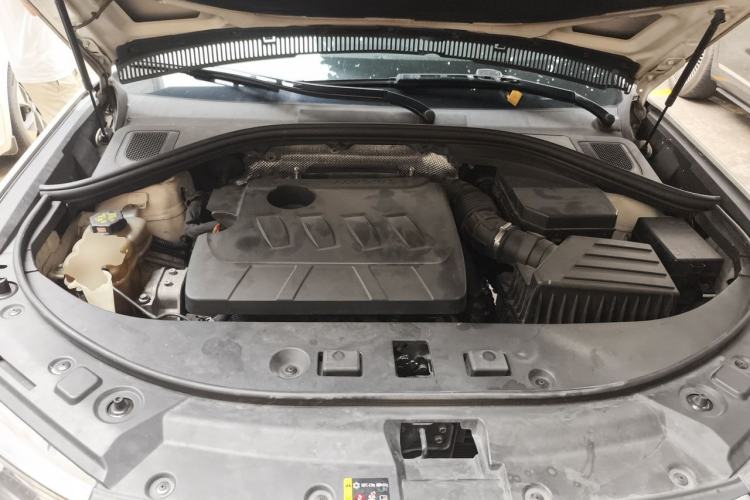 Used Haval H7 2019 2.0T Enjoyment Model China VI Standard Engine Bay