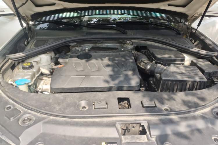 Used Haval H7 2019 2.0T Smart Enjoyment Version China VI Standard Engine Bay