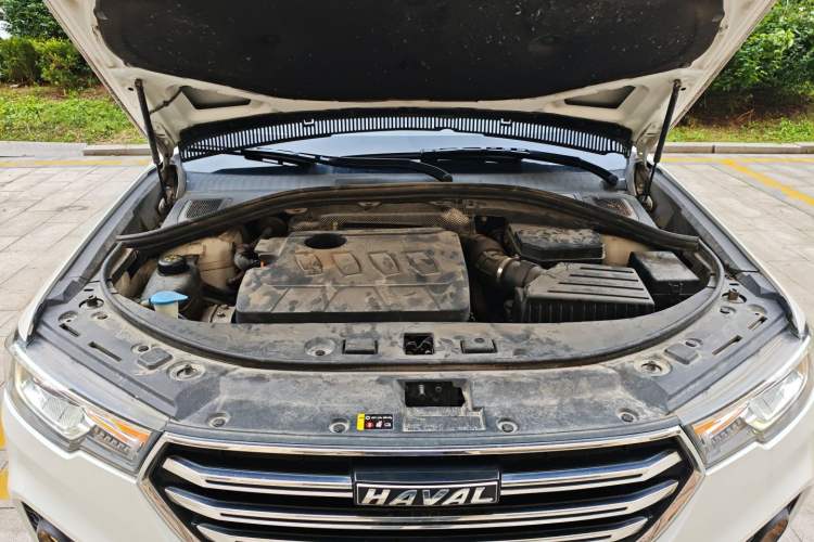 Used Haval H7 2019 2.0T Smart Enjoyment Version China VI Standard Engine Bay