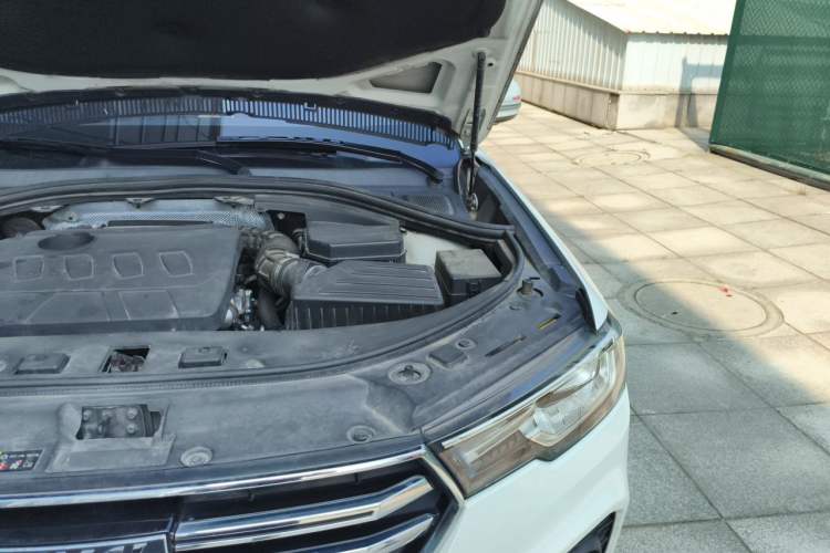 Used Haval H7 2019 2.0T Smart Enjoyment Version China VI Standard Engine Bay Left