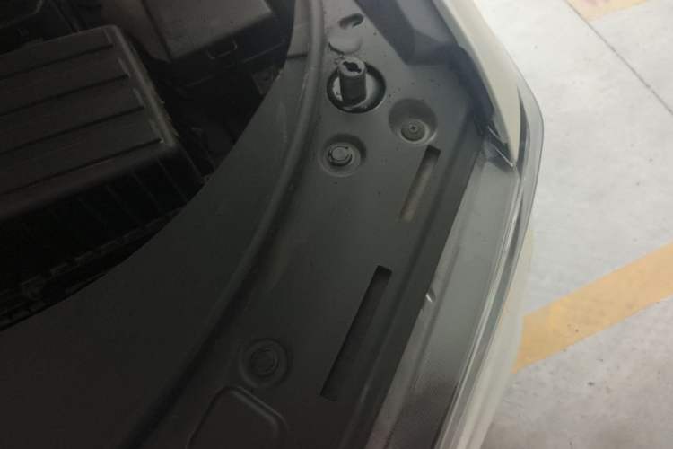Used Haval H7 2019 2.0T Smart Enjoyment Version China VI Standard Engine Bay Left