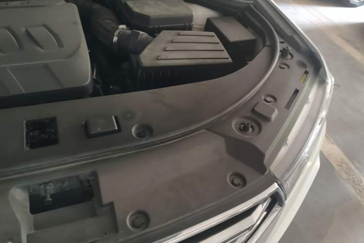 Used Haval H7 2019 2.0T Smart Enjoyment Version China VI Standard Engine Bay Left