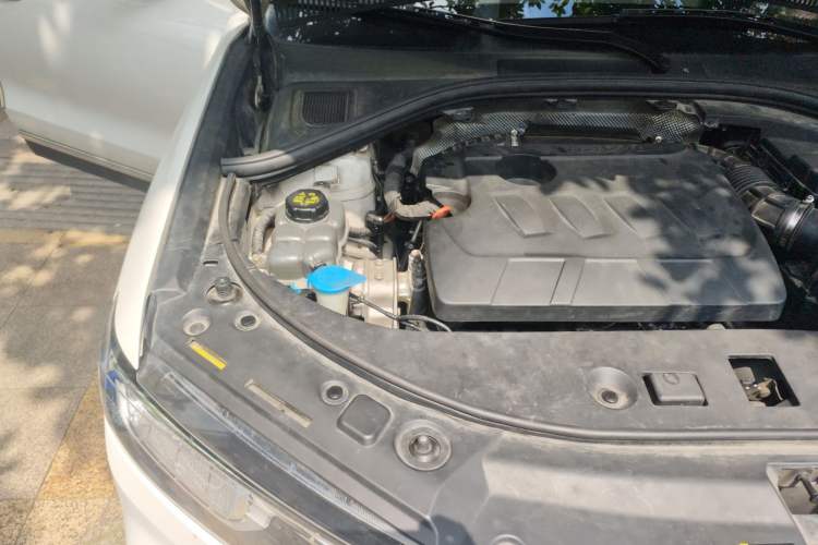 Used Haval H7 2019 2.0T Smart Enjoyment Version China VI Standard Engine Bay Right
