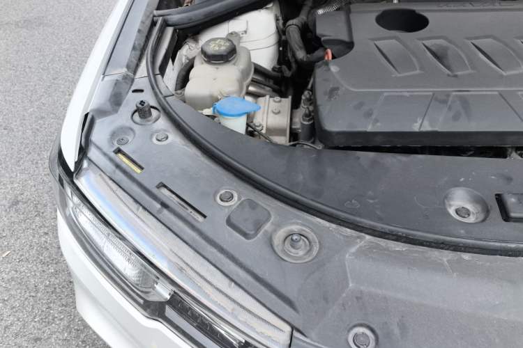 Used Haval H7 2019 2.0T Smart Enjoyment Version China VI Standard Engine Bay Right