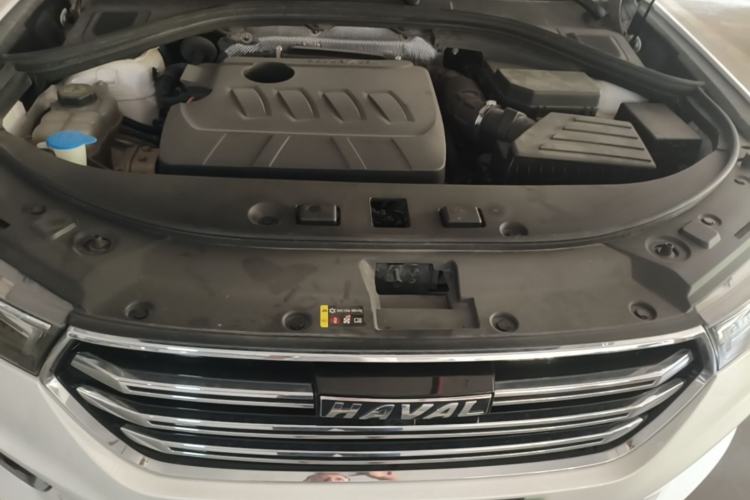 Used Haval H7 2019 2.0T Smart Enjoyment Version China VI Standard Engine Bay