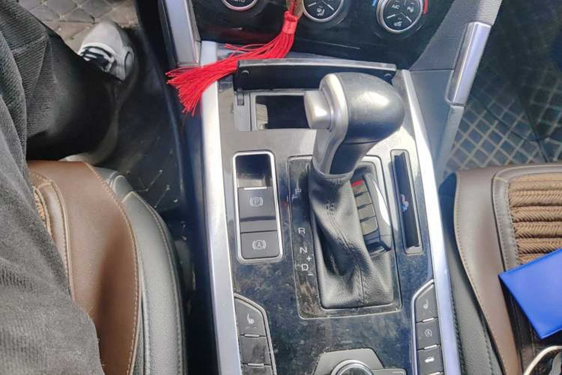 Used Haval H7 2019 H7L 2.0T Luxury Model Gear Lever