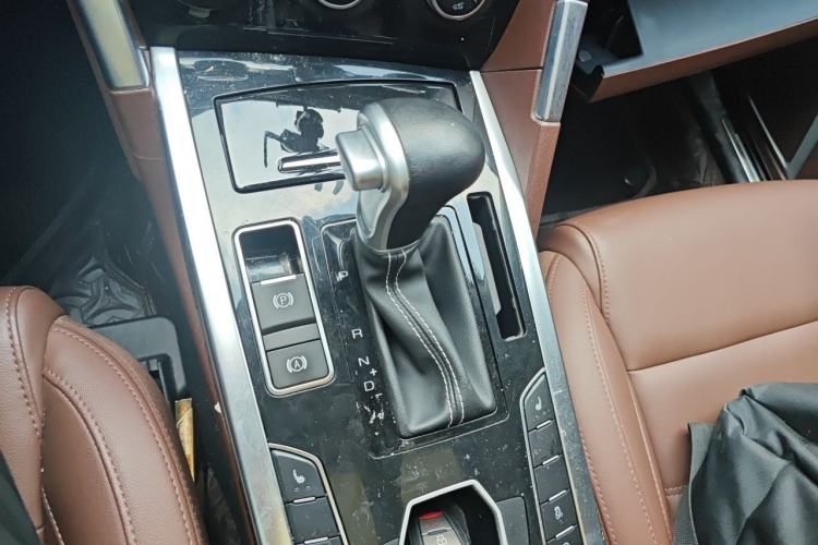 Used Haval H7 2019 2.0T Smart Enjoyment Version China VI Standard Gear Lever