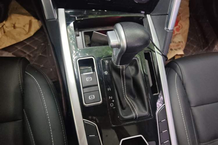 Used Haval H7 2019 2.0T Enjoyment Model China VI Standard Gear Lever
