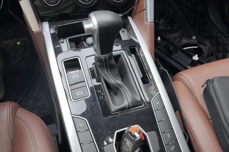 Used Haval H7 2019 2.0T Smart Enjoyment Version China VI Standard Gear Lever
