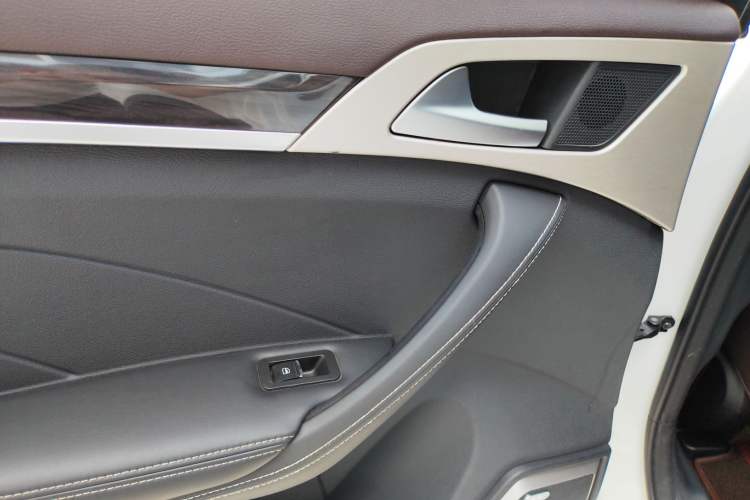 Used Haval H7 2019 2.0T Luxury Edition China VI Standard Interior 1