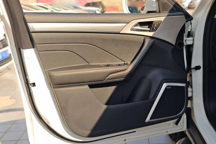 Used Haval H7 2019 2.0T Enjoyment Model China VI Standard Interior 13