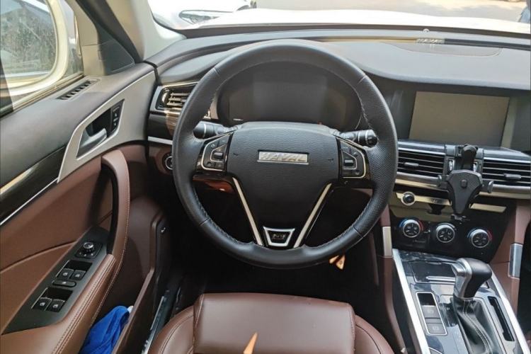Used Haval H7 2019 2.0T Smart Enjoyment Version China VI Standard Interior 3