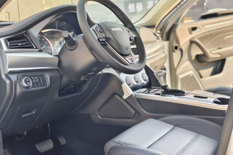 Used Haval H7 2019 2.0T Enjoyment Model China VI Standard Interior 3