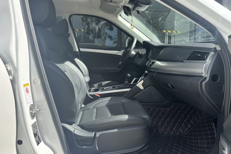 Used Haval H7 2019 2.0T Enjoyment Model China VI Standard Interior 4
