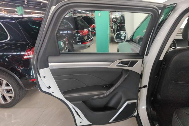 Used Haval H7 2019 2.0T Enjoyment Model China VI Standard Left Rear Door Interior