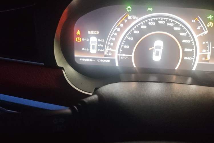 Used Haval H7 2019 2.0T Smart Enjoyment Version China V Standard Odometer Close Up