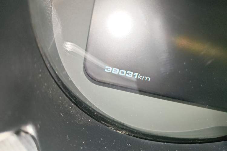 Used Haval H7 2019 2.0T Smart Enjoyment Version China V Standard Odometer Close Up