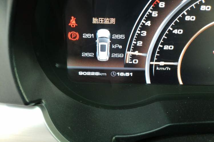 Used Haval H7 2019 H7L 2.0T Prestige Model Odometer Close Up
