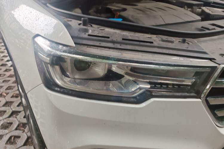 Used Haval H7 2019 2.0T Enjoyment Model China VI Standard Right Front Headlight